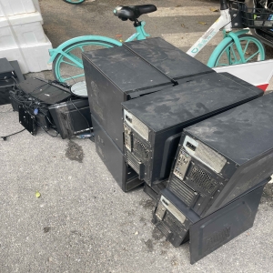 緊急！深圳回收電腦快速通道：1 小時內(nèi)上門檢測付款