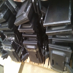 震驚！深圳打工人下班 30 分鐘，竟靠舊機回收怒賺 2000+